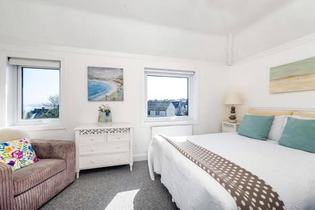 Sunrise! ~ 2 Bedrooms, Garden, Parking, Sea Views St Ives Eksteriør bilde